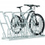 Fietsenrek Supreme-D met beugel 6 fietsen - Productfoto met fiets
